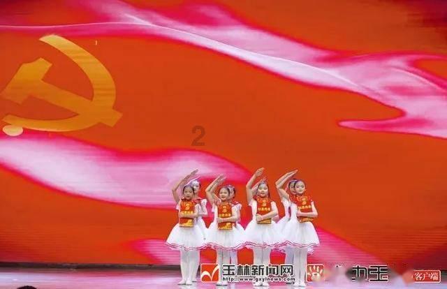闲话上海 | 冯氏经典贺岁片 侬看过几部?